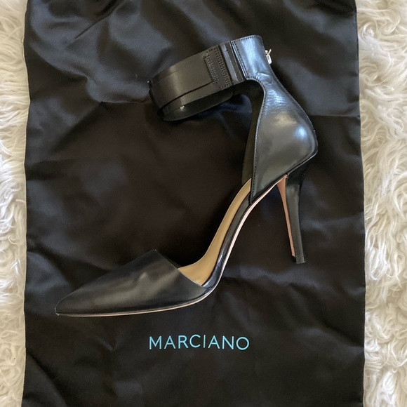 Marciano Pumps - Picture 3 of 4